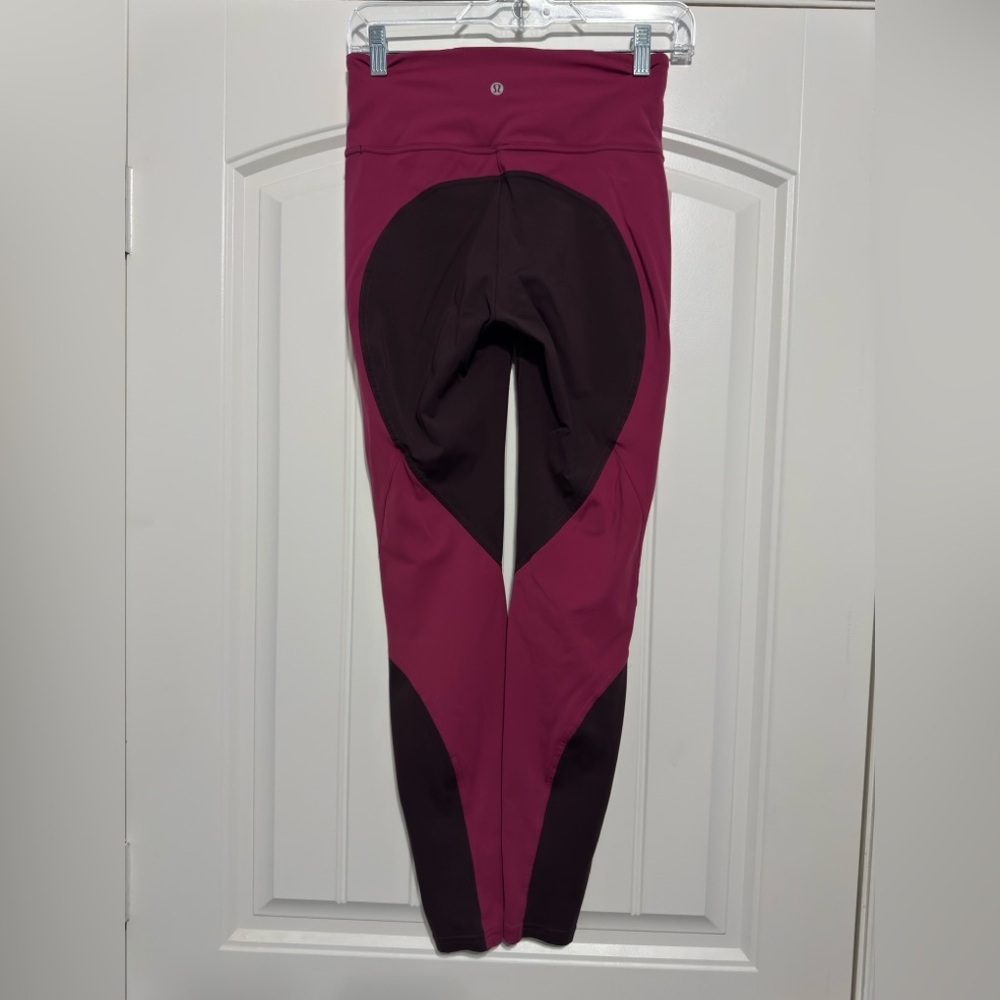Lululemon Wake & Train Tight 28" in
Black Satin / Star Ruby - Picture 2 of 6